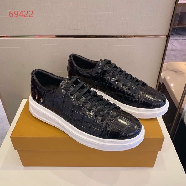 

Autumn and winter new tyle leather comfortable baitiechao hoe men 039 hoe with thick ole ize 38 45