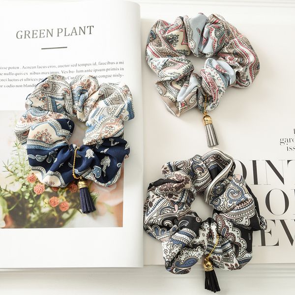 

retro large intestine circle amazon fabric hair circle tassel pendant elastic elastic band hair rope, Slivery;white