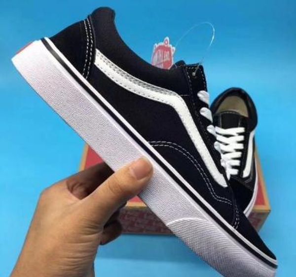 

2019 AQ4 Classics Black White Old Skool Skateboard Shoes Men Women Low Cut Casual Flat Shoes Sneakers Unisex Zapatillas Walking Shoes 35-44