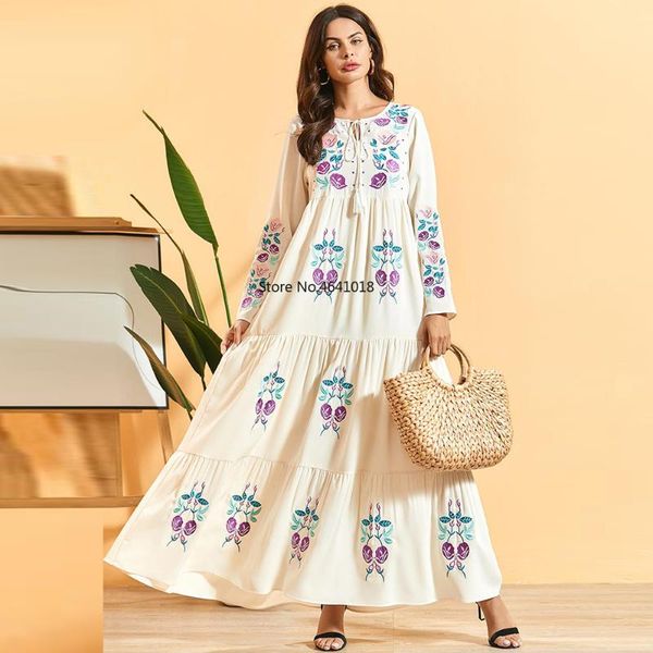 

плюс размер vestidos robe femme été 2020 абая турция мусульманская вышивка белый длинный boho платья макси лета женщин платья партии, White;black