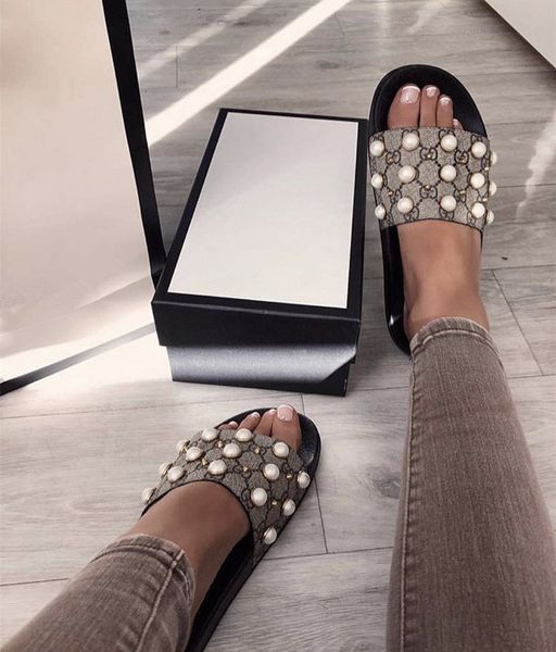 

2019 fa hion de igner andal women fa hion cau al de igner andal with pearl effect and gold toned tud de igner flip flop, Black