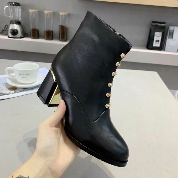 

2020 new leather square head women's boots classical breathable martin boots women's thick with autumn and winter plus velvet high, Black