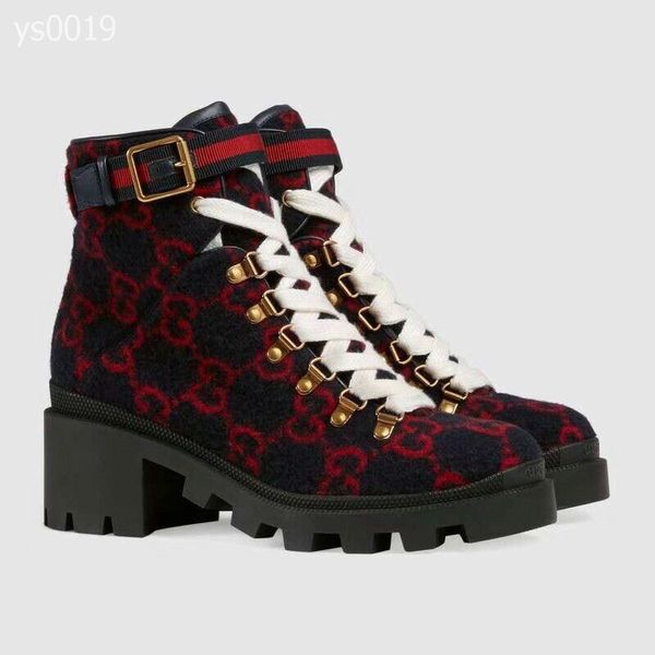 

2020 comfortable british style thick with lace up women's boots in the european station in the tube martin boots factory direct sales, Black