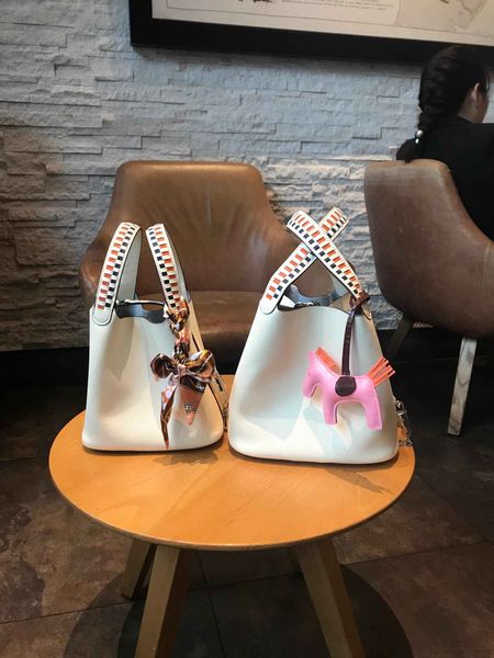 

new classic designer women handbags strap shoulder bags mini genuine leather shopping bags lock small purse tote with horse pendant 18cm22cm
