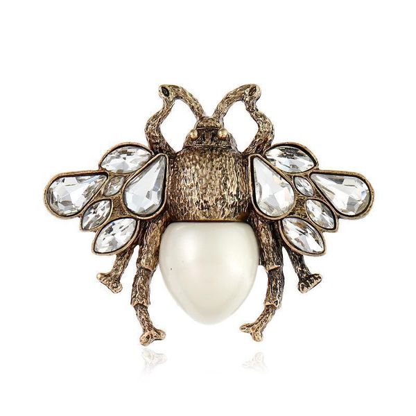 

2020 new designer european and american retro brooch explosion three-dimensional pearl pin cute new bee brooch, Gray