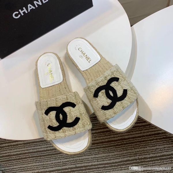 

2020 latest ladies slippers, designers design a variety of colors, a variety of patterns, simple style, comfortable, Black