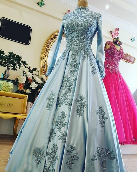 

2018 Muslim Long Sleeve Formal Dresses Evening Wear High Neck Vintage Appliques Beads Light Blue Satin Custom Women Party Prom Gowns