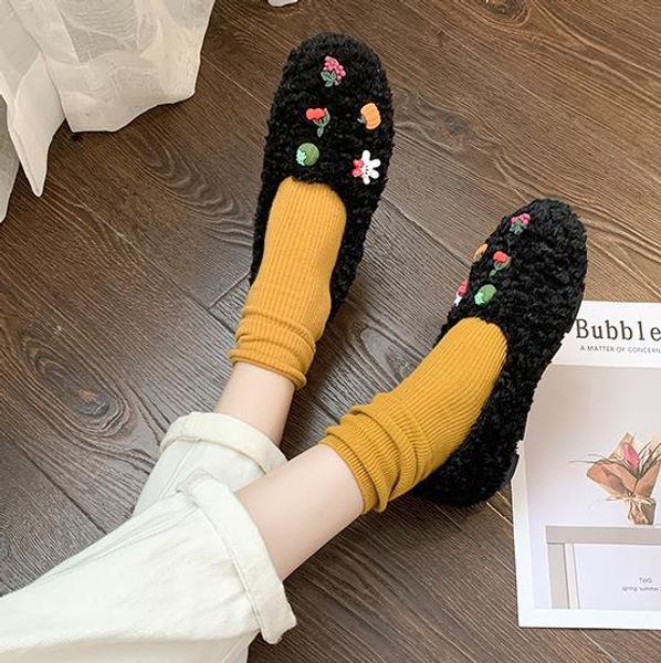 

plush shoes women winter 2019 new fashion net red autumn and winter plus velvet one pedal lazy beanie shoes cotton, Black