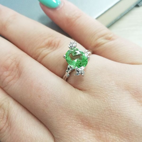 

2018 new arrival ring allergy 1pc korean branch green gem stone crystal literature and art birthday party, Silver