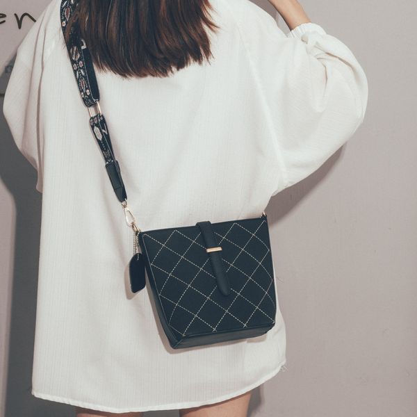 

bucket package 2020chic ck bag woman all-match cable satchel single shoulder broadband tide exceed fire temperament goddess handbags luxury