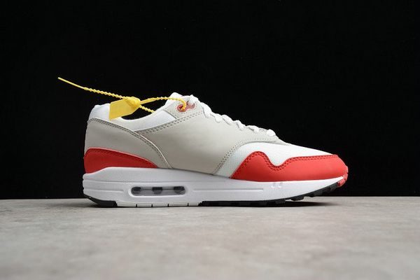 

1 wolf grey white black man running shoes 1s anniversary obsidian neutral grey fashion designer athletic trainers