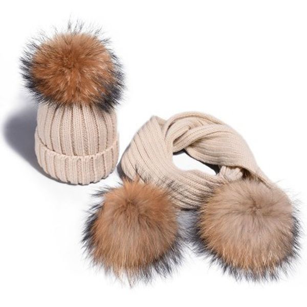 Vendita calda Raccoon Fur Ball Pom Pom lavorato a maglia da donna Sciarpe invernali calde per le donne Fashion Girl Sciarpa femminile S18101904