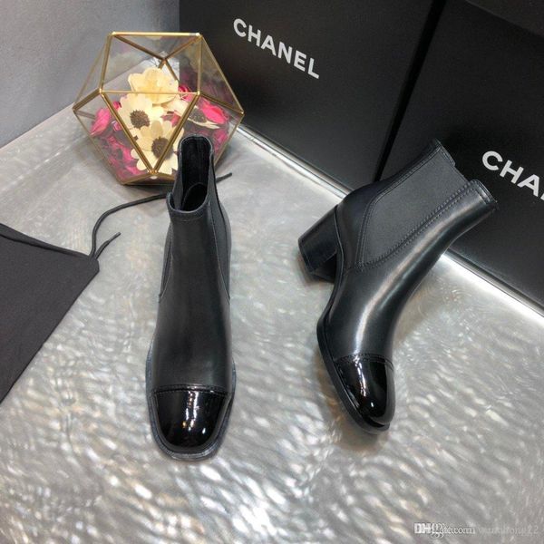 

2020 latest explosive leather boots, women's explosive black casual short shoes, simple and stylish, low-key luxury