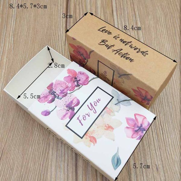 

50pcs/lot flower pattern diy handmade gift package box thank you lovely wedding favors box white merry christmas gifts