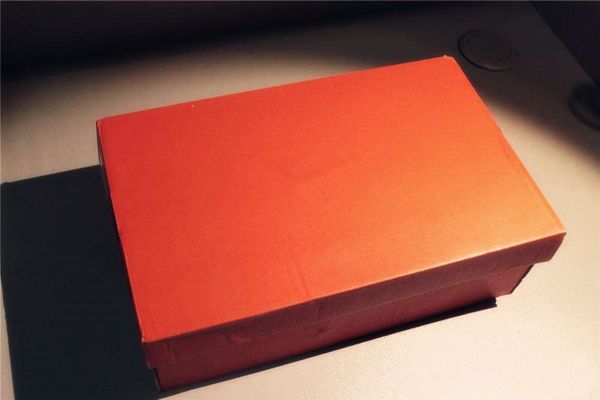 

shoebox (please note the order number of shoes. don't buy them alone