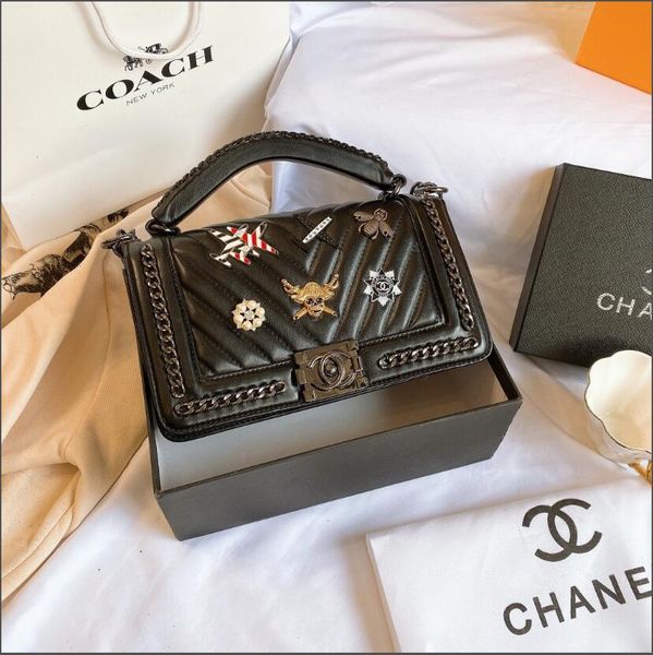 

high-quality classic 2020 new designer ladies wild handbag shoulder bag women's messenger bag backpack leather black chain bag