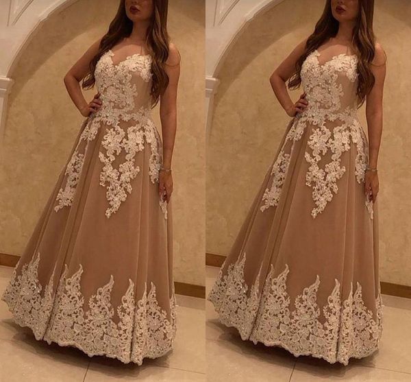 Champagne Nude Strapless Vestidos de Desgaste Da Noite 2019 Applique Frisada Lantejoulas Aberta de Volta Tule Formal Elgeant Robes De Cocktail Party Vestido de Baile