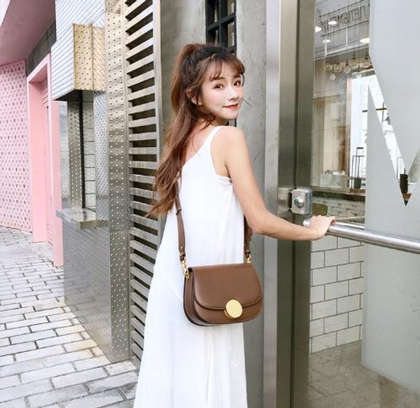 

2019 new korean fashion twisteraaa275