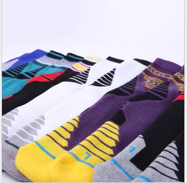 

medium basket, breathable and deodorant socks, Black