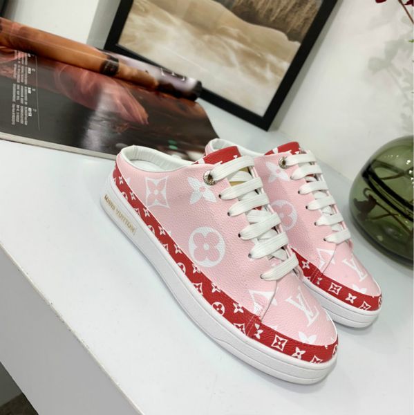 

2019 autumn and winter new european and american tyle women 039 hoe leather printed color thick bottom with high hoe couple model