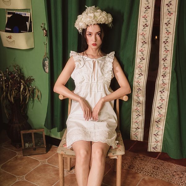 

кружевная хлопковая ночная рубашка женщины ретро придворный стиль выдалбливают уздечку чистый цвет рукавов дышащий слинг спинки ночная рубаш, Black;red