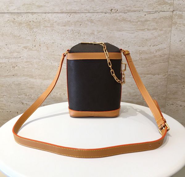 

fashion totes quality totes handbag shoulder leather women women barrel tote genuine bag 2021 bags high colors all shaped igwc, Red;black