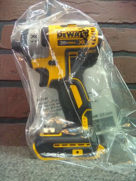 

Dewalt DCF887 20V MAX XR Brushless 3 Speed 1/4" Impact Driver