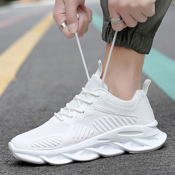 

men's invisible heightshoes-light mesh lace-up trainer sneakers, Black;white