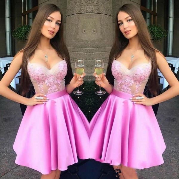 

Hot Pink Sweetheart Neck Mini Short Homecoming Dresses Lace Zipper Back Sweet 16 Graduation Dresses Party Dresses robe de retour