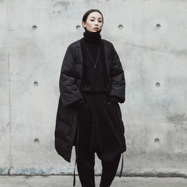 

2018 new autumn winter v-collar solid color black big size cotton-padded bandage coat women jacket fashion tide