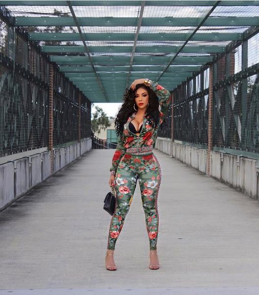 

2019 ladies digital print casual zipper suit, Red