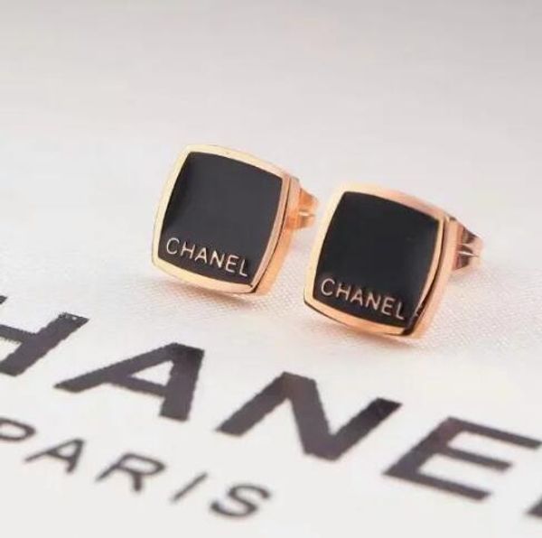 

Женщины Классический дизайн Ювелирные Изделия Дизайнерские Серьги Оригинал Для