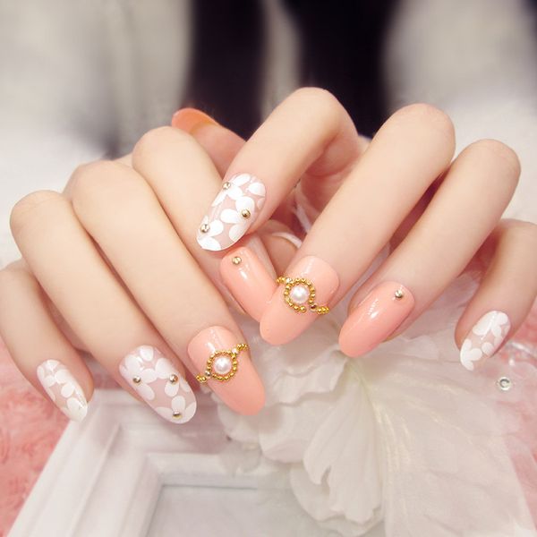 

vogue of new fund of 2019 printed round head fake nails patch 24 b33, Red;gold