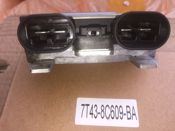 

only fit for transit control fan module 2 fan plug 941.0138.01 940009402 941013801 31338823 fast shipping