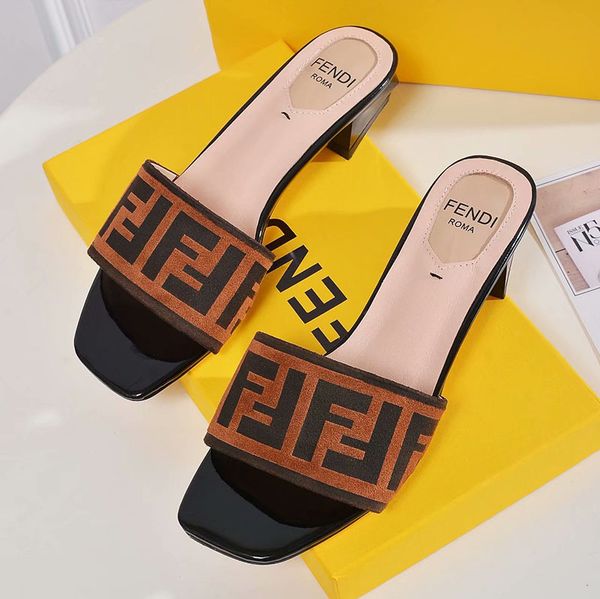 

Chinelos basketball_trainer