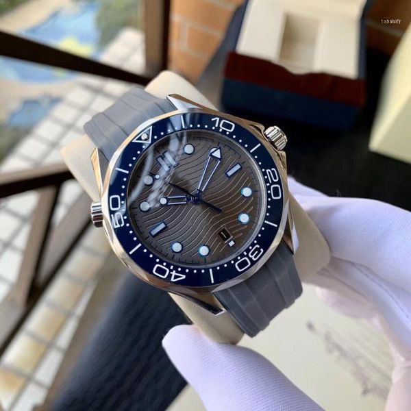 

men watches automatic movement rubber band wristwatch 42mm 316l stainless steel mechanical watch for men11, Slivery;brown