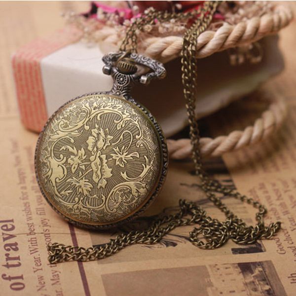 

susenstone brand new men pocket watch black alloy roman numerals quartz clock men casual pocket watch f708, Slivery;golden