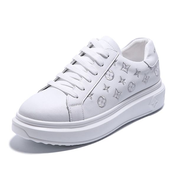 

small white shoes men's leather 2020 autumn new thick bottom fashion tide shoes korean embroidery, Black