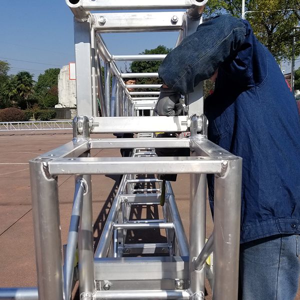 

aluminum line array speaker lighting lifts stage truss, spigot light truss system for concert in sale