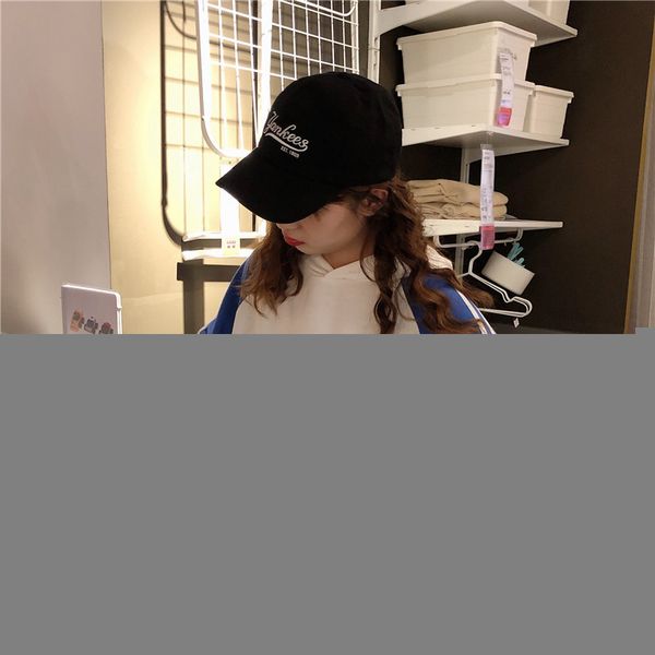 

Women Hoodies Autumn Winter Fashion Streetwear Sweater Women Loose Hooded Thin Tide Wild Long Sleeve Streetwear Clothes Size M-2XL