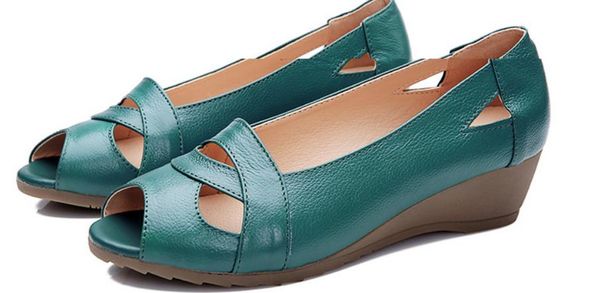 

2019 women's sandals in summer with new style slope heel @108, Black