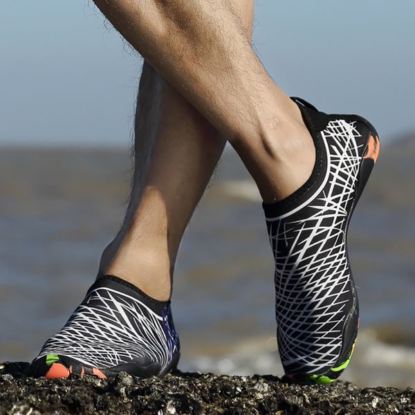 

men and women beach outdoor swimming water neutral soft seaside shoes speed dry light breathable upstream creek shoes