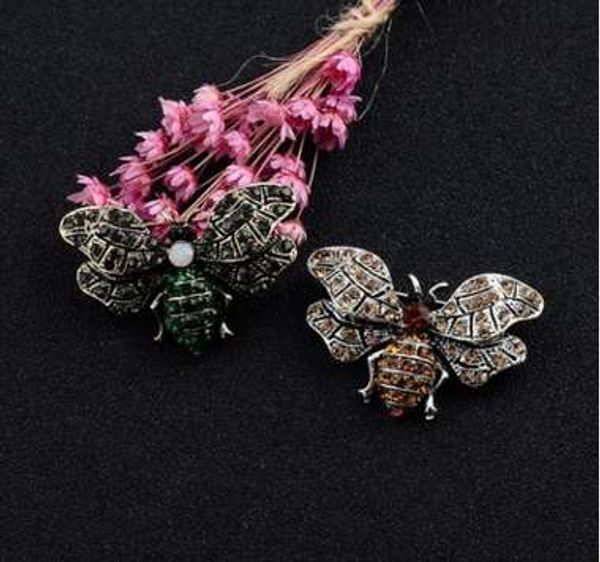 

пчела брошь мужчины женщины свадьба брошь кристалл горного хрусталя ювелирные изделия дизайнерские броши для партии высокого качества новое, Gray