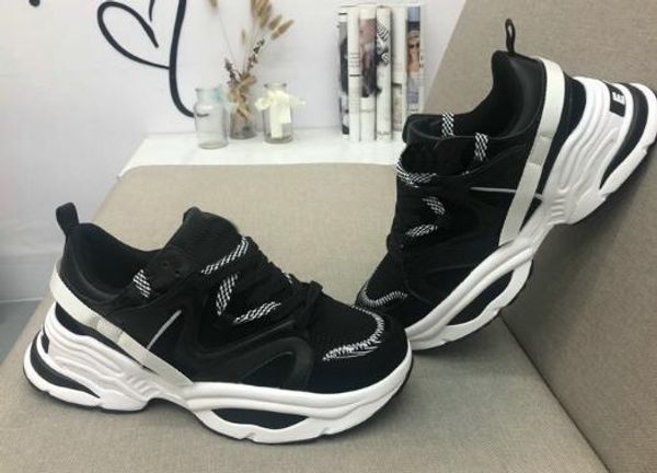 discount track shoes