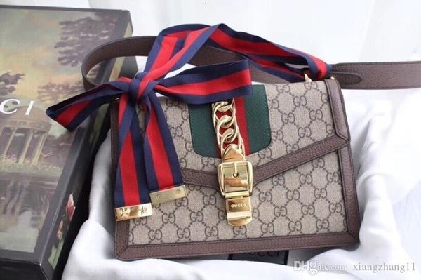 

2019 latest fashion bags, men and women shoulder bags, handbags, backpacks, crossbody bags, waist pack. size 25.5cm*17cm*8cm 02