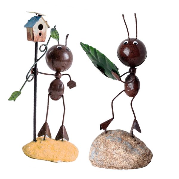 

2pcs ant art figurine for home indoor and garden yard decor, stress relief desk toys