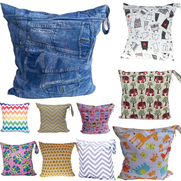 

2020 waterproof cartoon colorful print zipper wet bag for babies cloth nappy diaper bag wipes swimwear picnic pool reusable