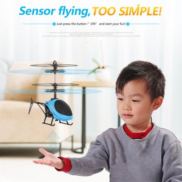 Giocattoli per bambini Vendita calda Elicottero volante di alta qualità Mini RC Aereo a induzione a infrarossi Luce lampeggiante Mercato notturno Drone Giocattoli Regali di Natale