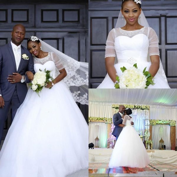 

South African White A-line Wedding Dresses Crew Neck Half Sleeves Sheer Crew Neck Lace Appliques Cheap Vintage Bridal Gowns