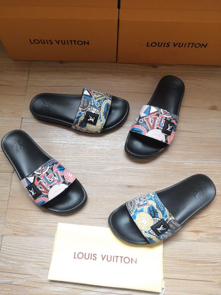 

2020 latest women's slippers brand sandals flat shoes designer casual shoes, Black